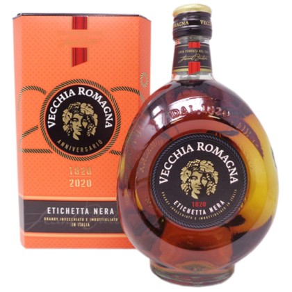 VECCHIA ROMAGNA ETICHETA NERA GIFT PACK 38% 700ml 6/BAX SGR*